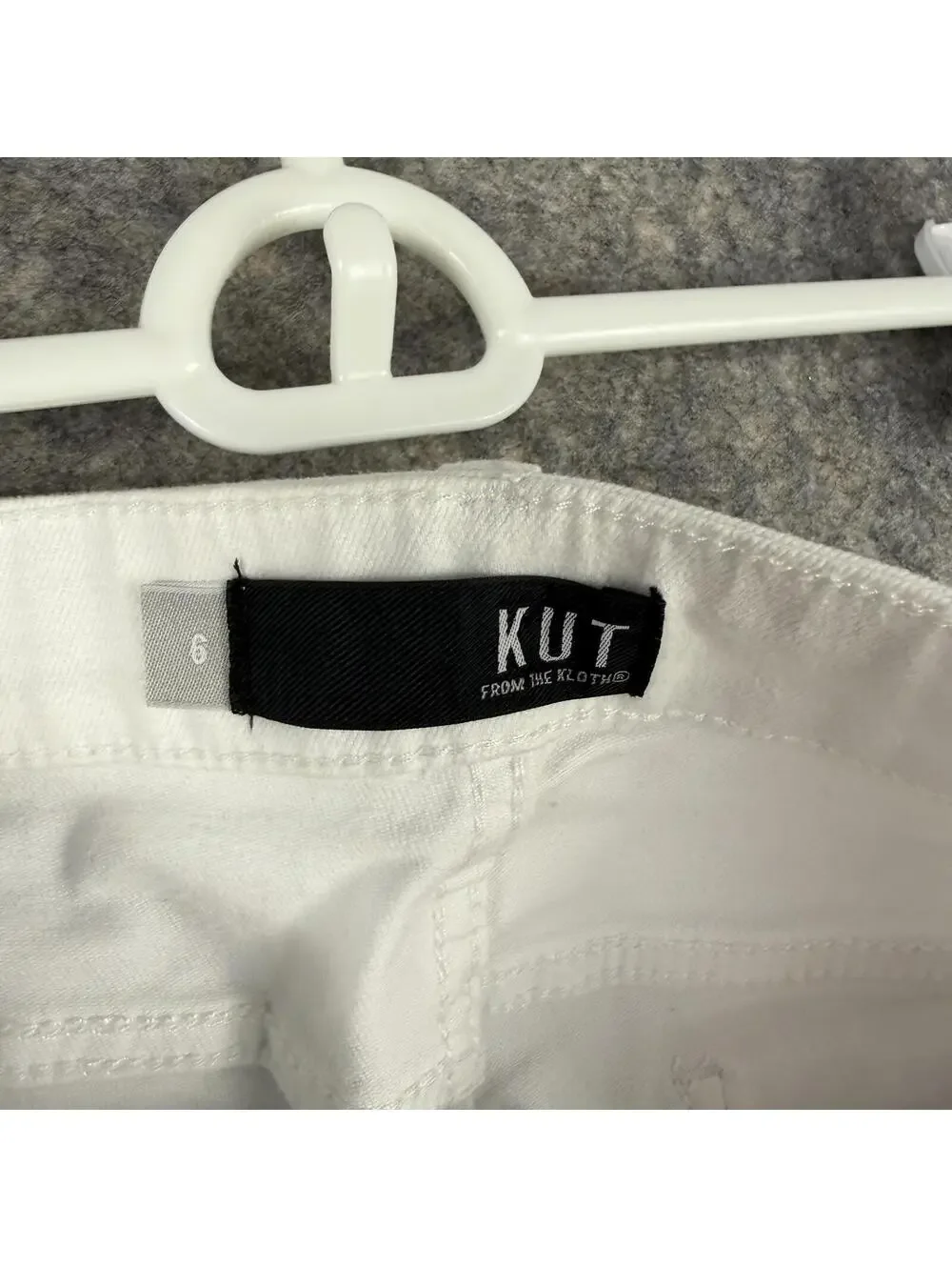 Kut Diana Skinny White Denim Jeans Women Size 6 30” NWT Stretch 446